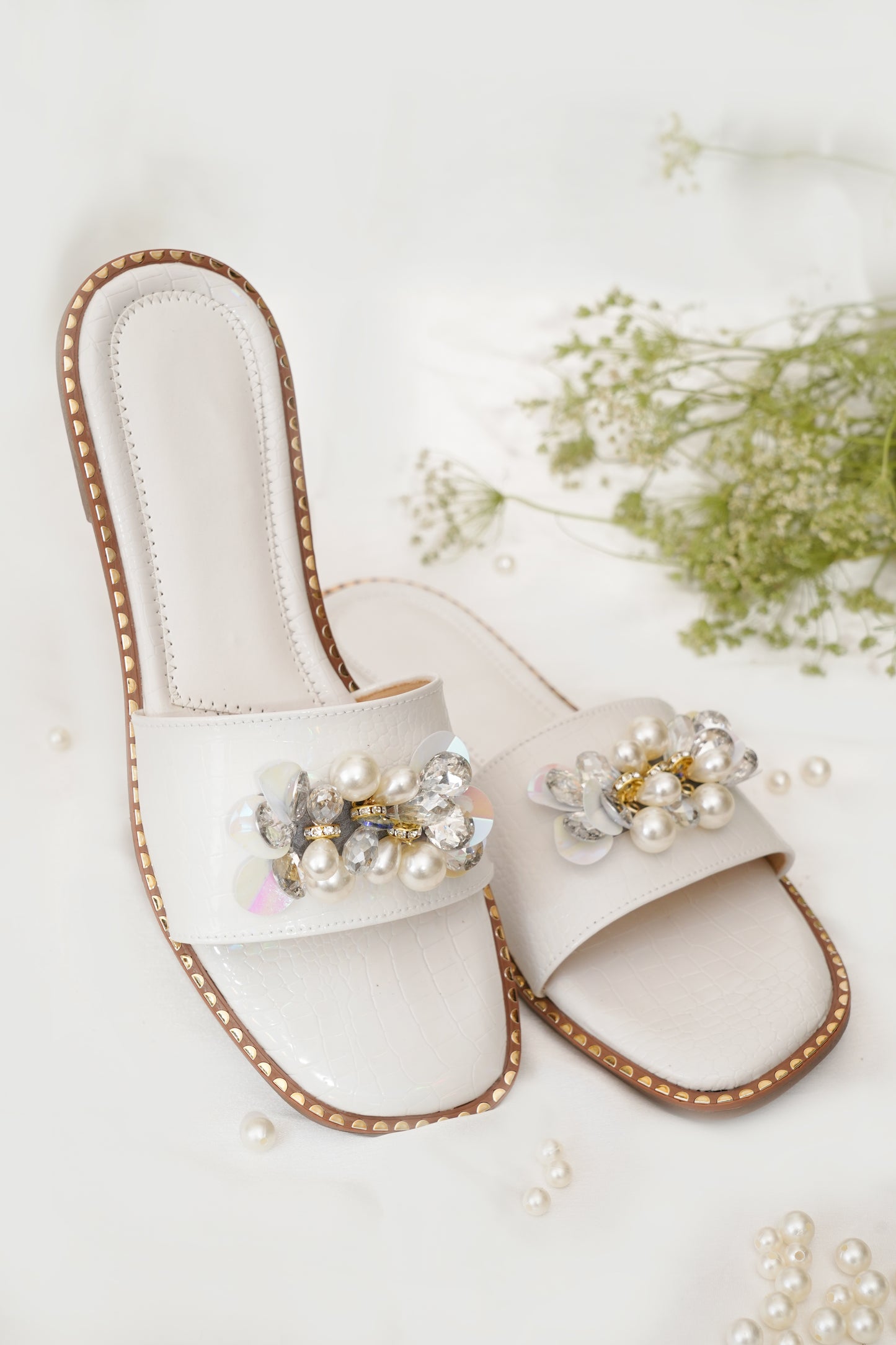 Topaz White