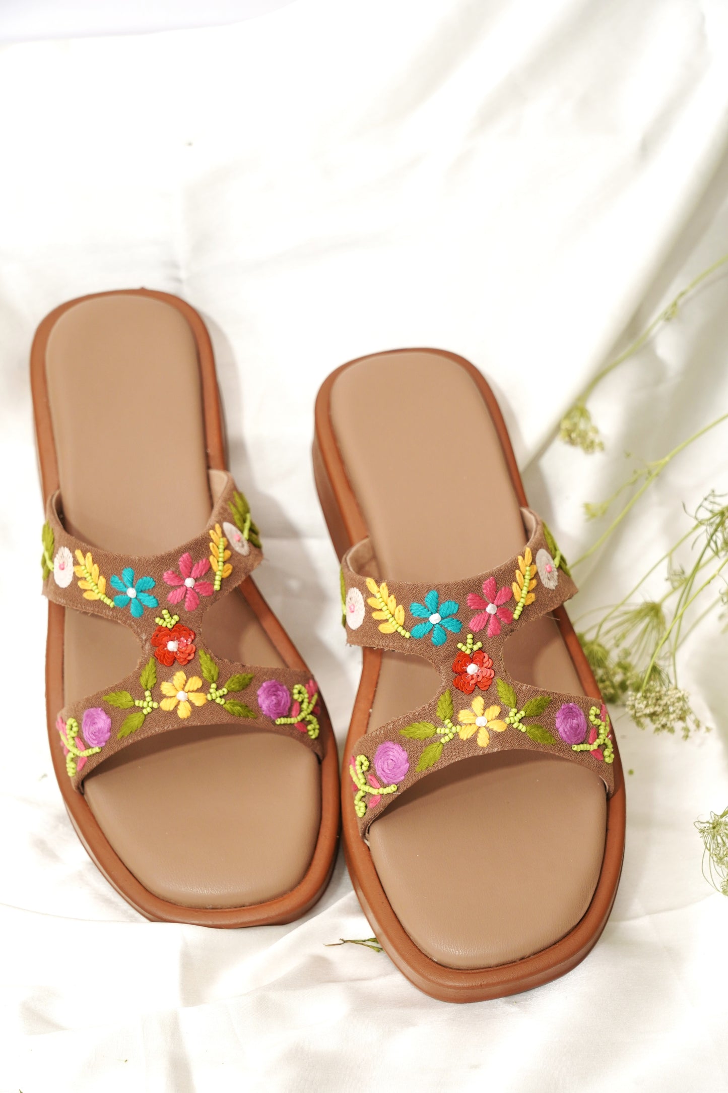 Sydney Brown Sliders