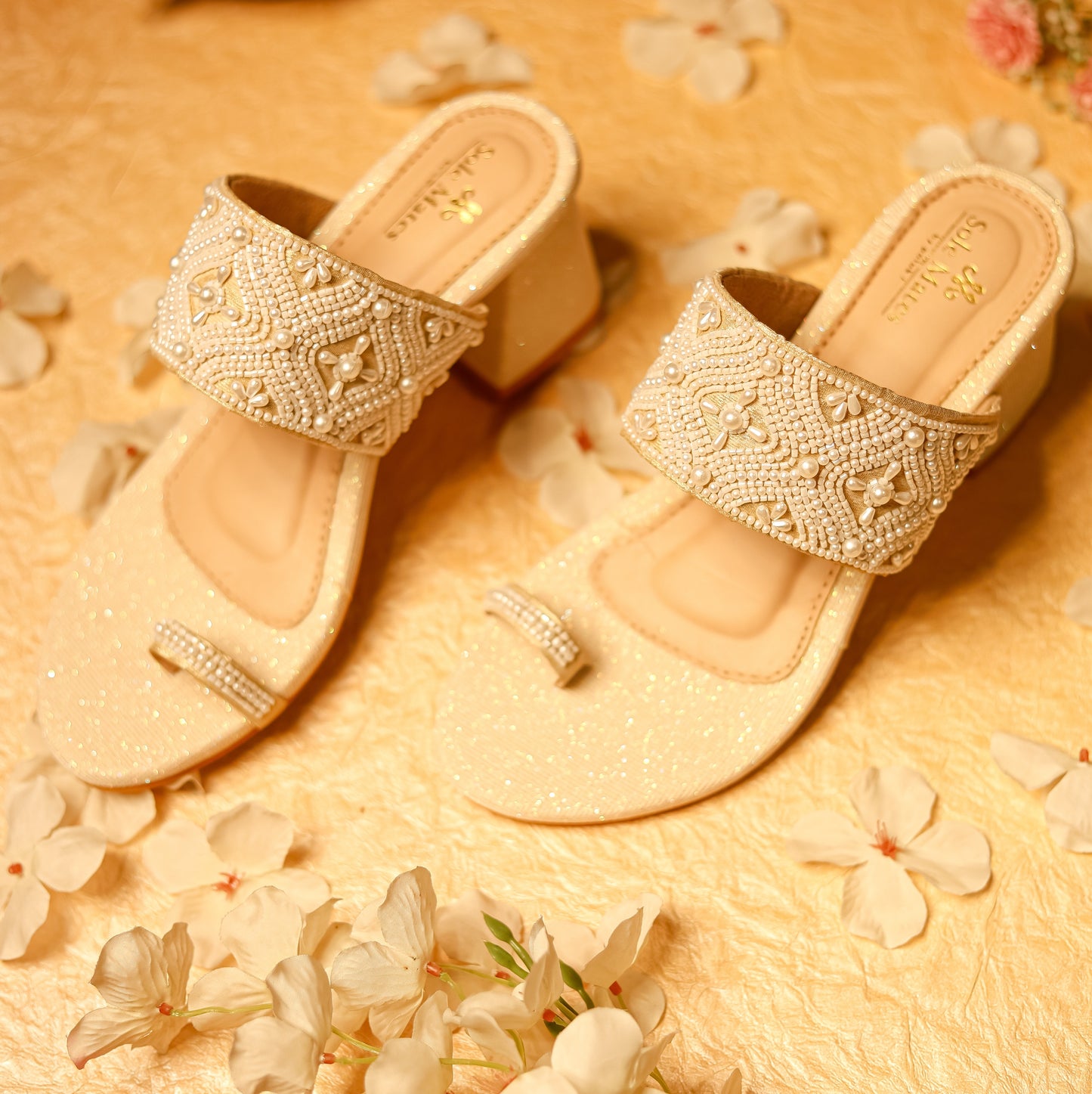 Gulzar Gold Kohlapuri Heels